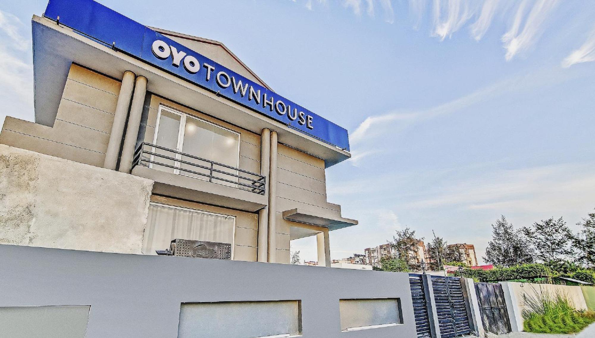 Townhouse Knowledge Park ||| Near Sharda University Greater Noida Luaran gambar