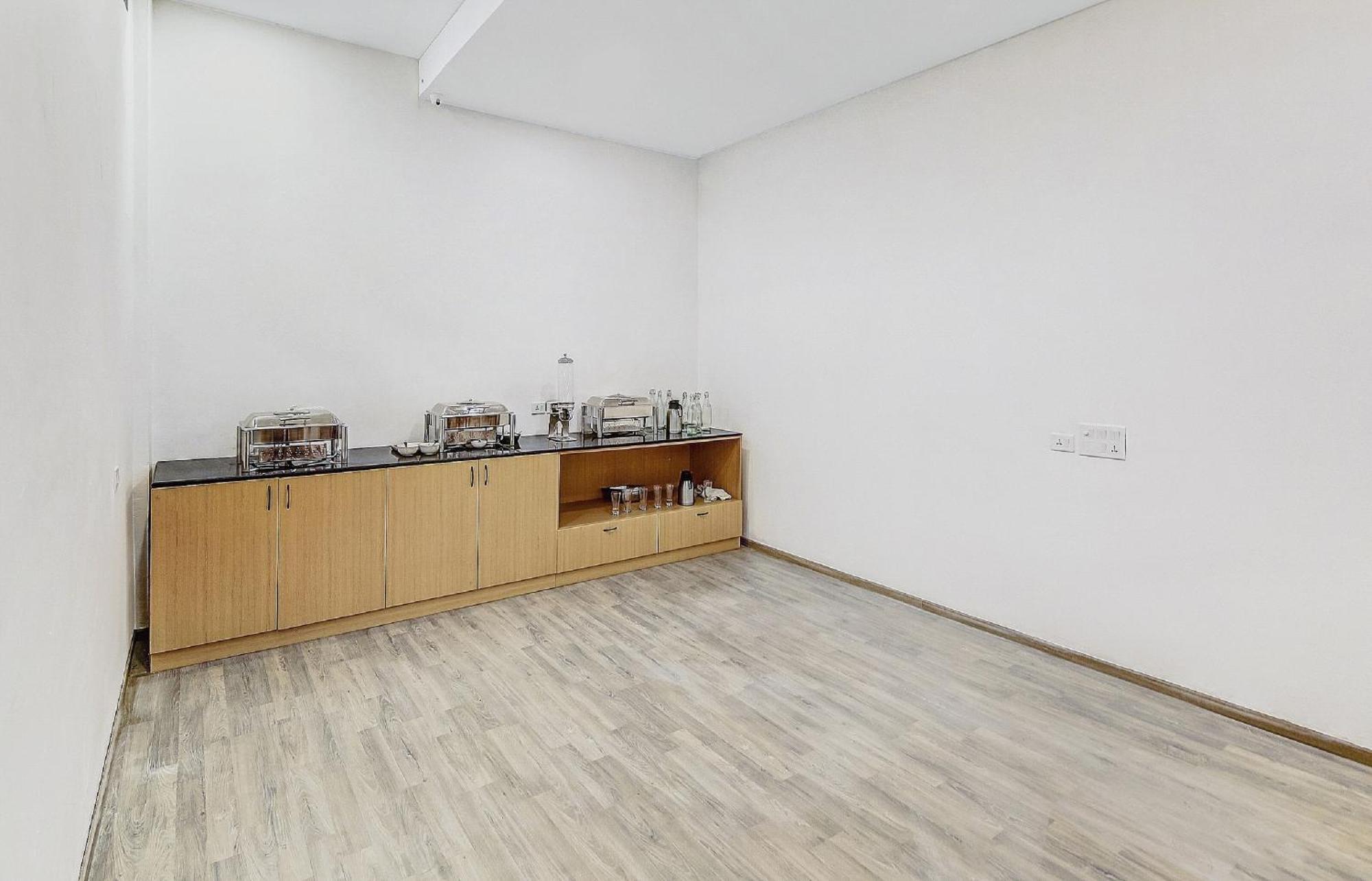 Townhouse Knowledge Park ||| Near Sharda University Greater Noida Luaran gambar
