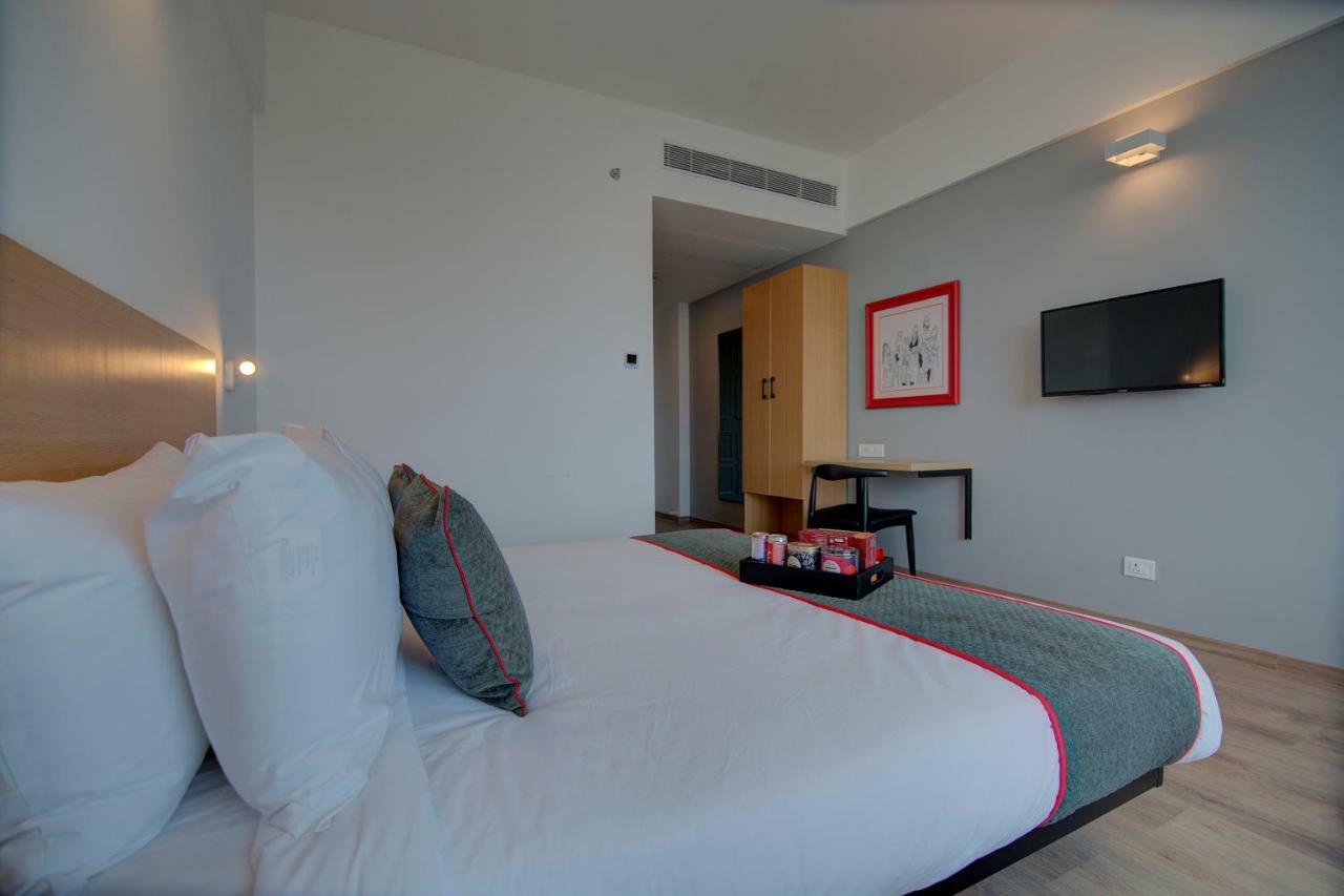 Townhouse Knowledge Park ||| Near Sharda University Greater Noida Luaran gambar
