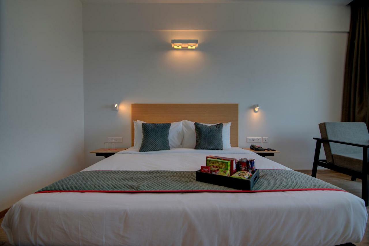 Townhouse Knowledge Park ||| Near Sharda University Greater Noida Luaran gambar