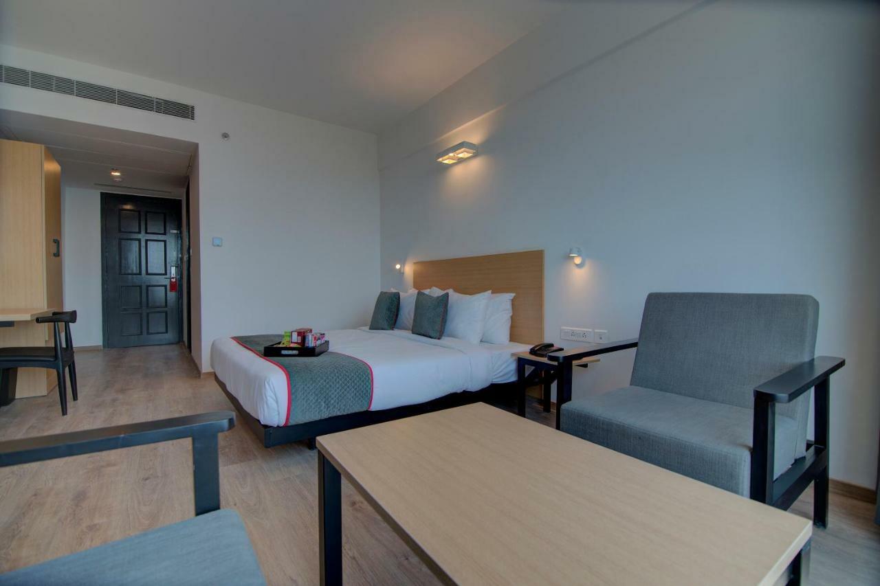 Townhouse Knowledge Park ||| Near Sharda University Greater Noida Luaran gambar